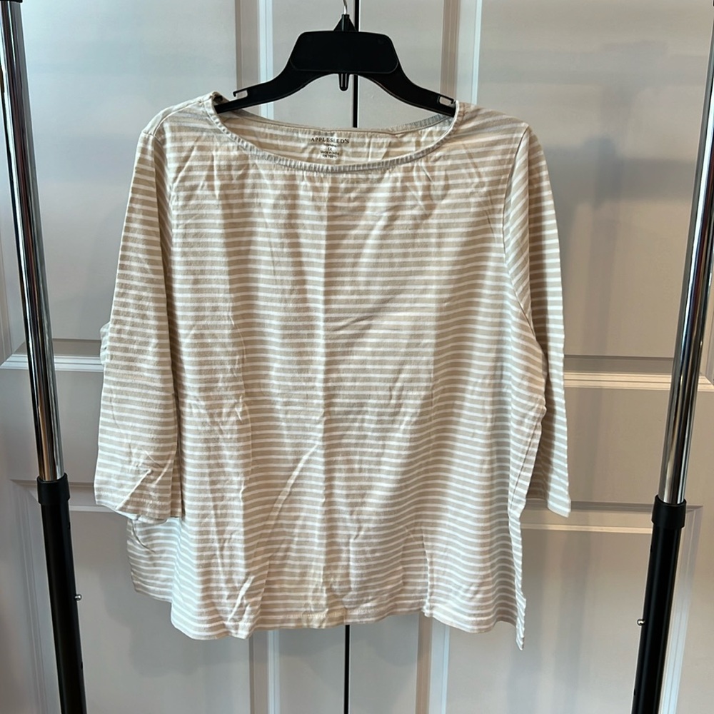 Appleseed’s Women's Tan and White Stripe Long Sleeve 3/4 Tee NWOT